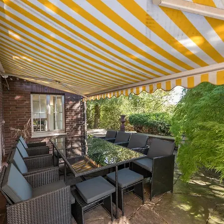 Villa Exceptional Amenities *